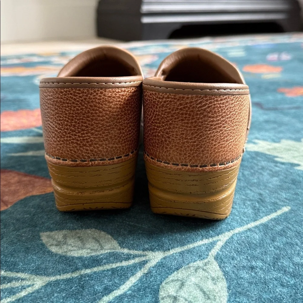 Dansko Professional, 38, Honey Distressed - Picture 4 of 6